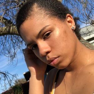 Meet your Posher, Angel